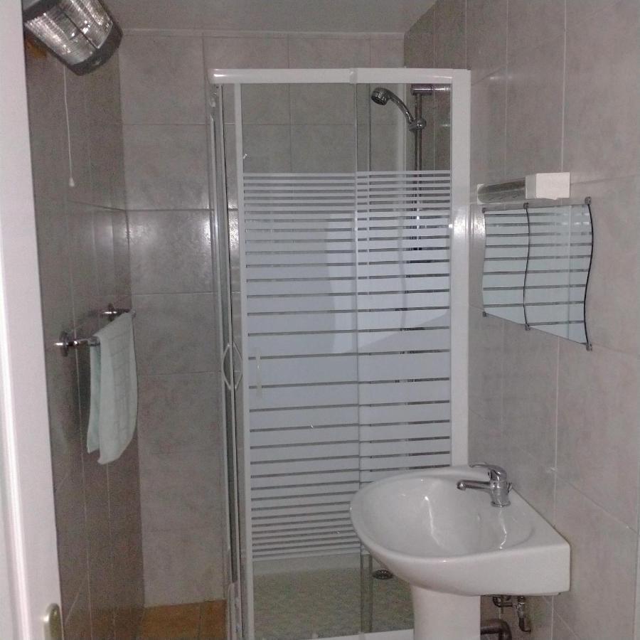 Châlus Hotel Du Centre מראה חיצוני תמונה